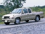  12  Toyota Hilux Xtracab  2-. (4  1983 1988)
