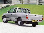  13  Toyota Hilux Xtracab  2-. (5  1988 1991)