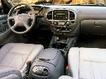  9  Toyota Sequoia  (1  2001 2005)